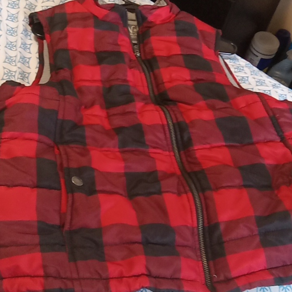 Vest - Picture 2 of 2